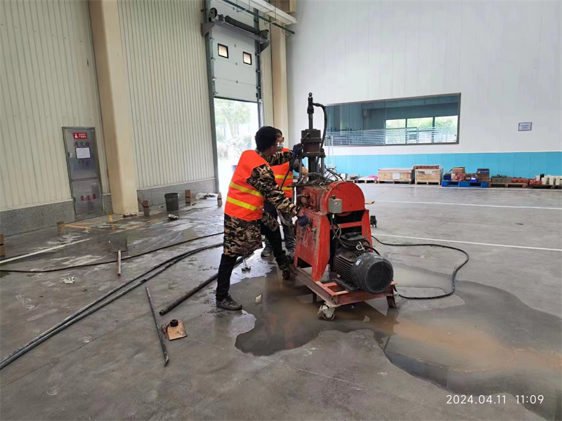 滴道厂房地面下沉塌陷注浆加固施工